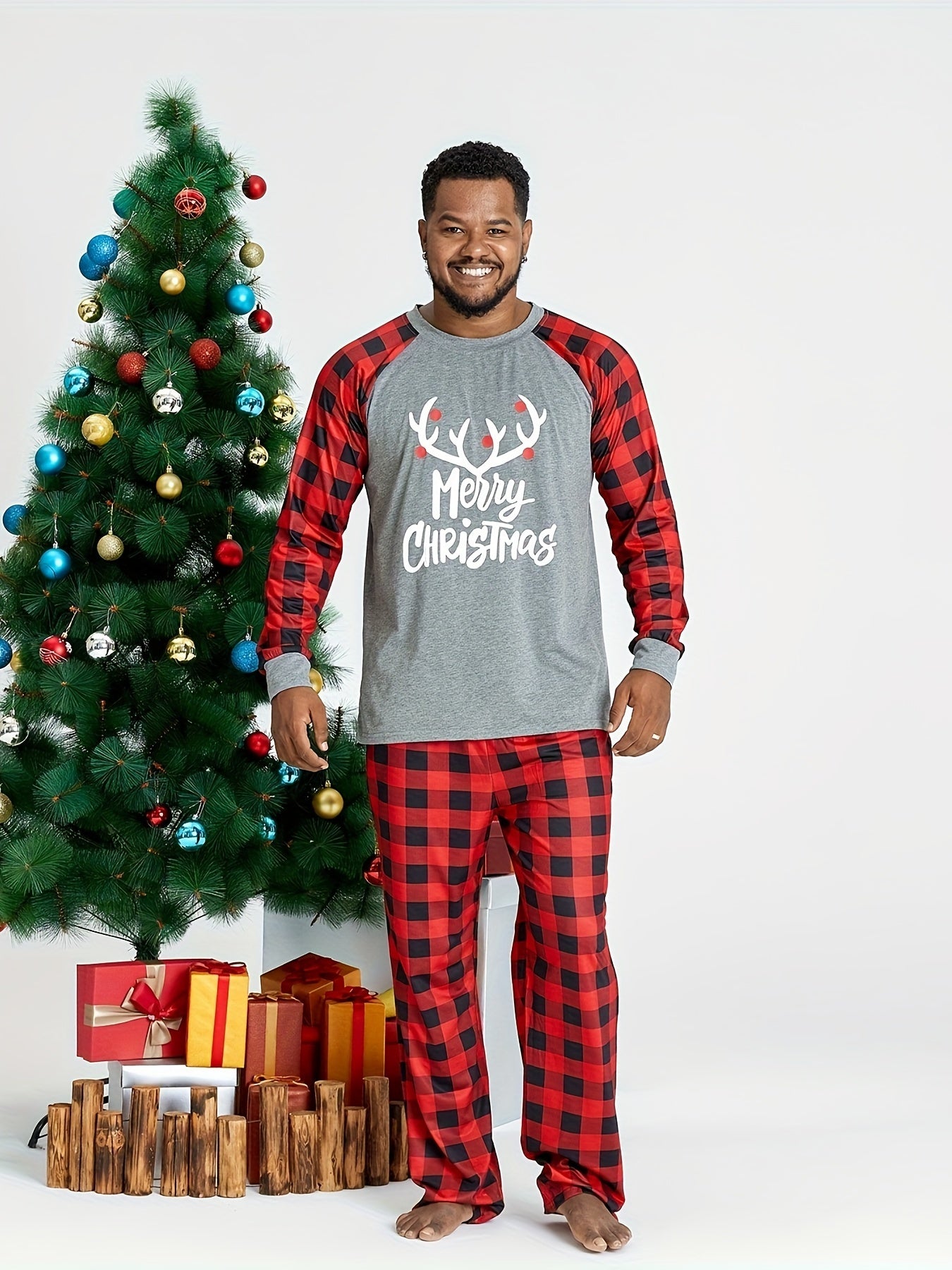 PatPat Merry Christmas Antler Letter Print Plaid Design Family Matching Pajamas Sets (Flame Resistant)